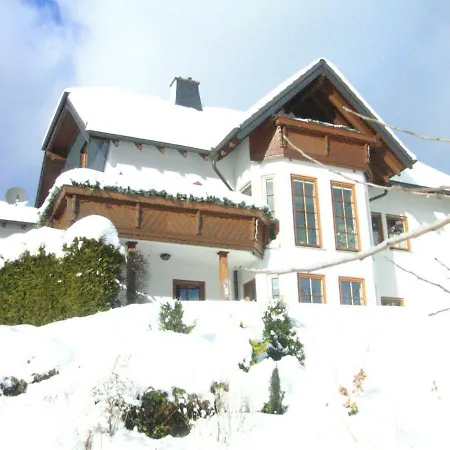 Dunja Βίντερμπεργκ